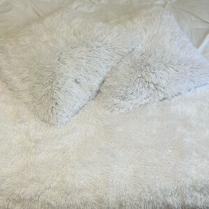 New throw pillow covers and matching blanket!